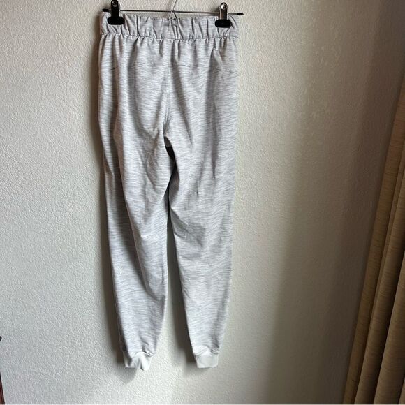 Lululemon On the Fly Jogger 28" *Luxtreme
Wee Are From Space Nimbus Battleship - Picture 8 of 9